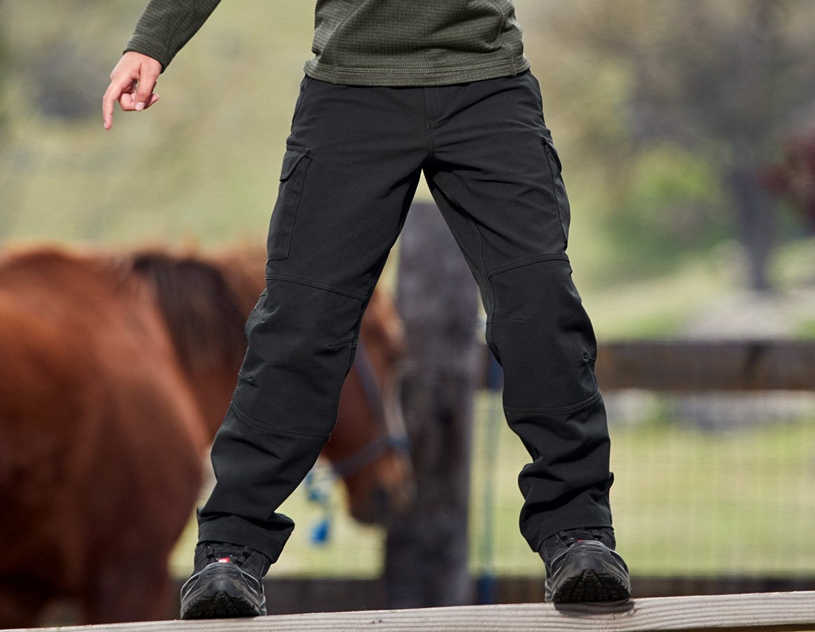 Main action image Funct.cargo trousers e.s.dynashield solid,child. black