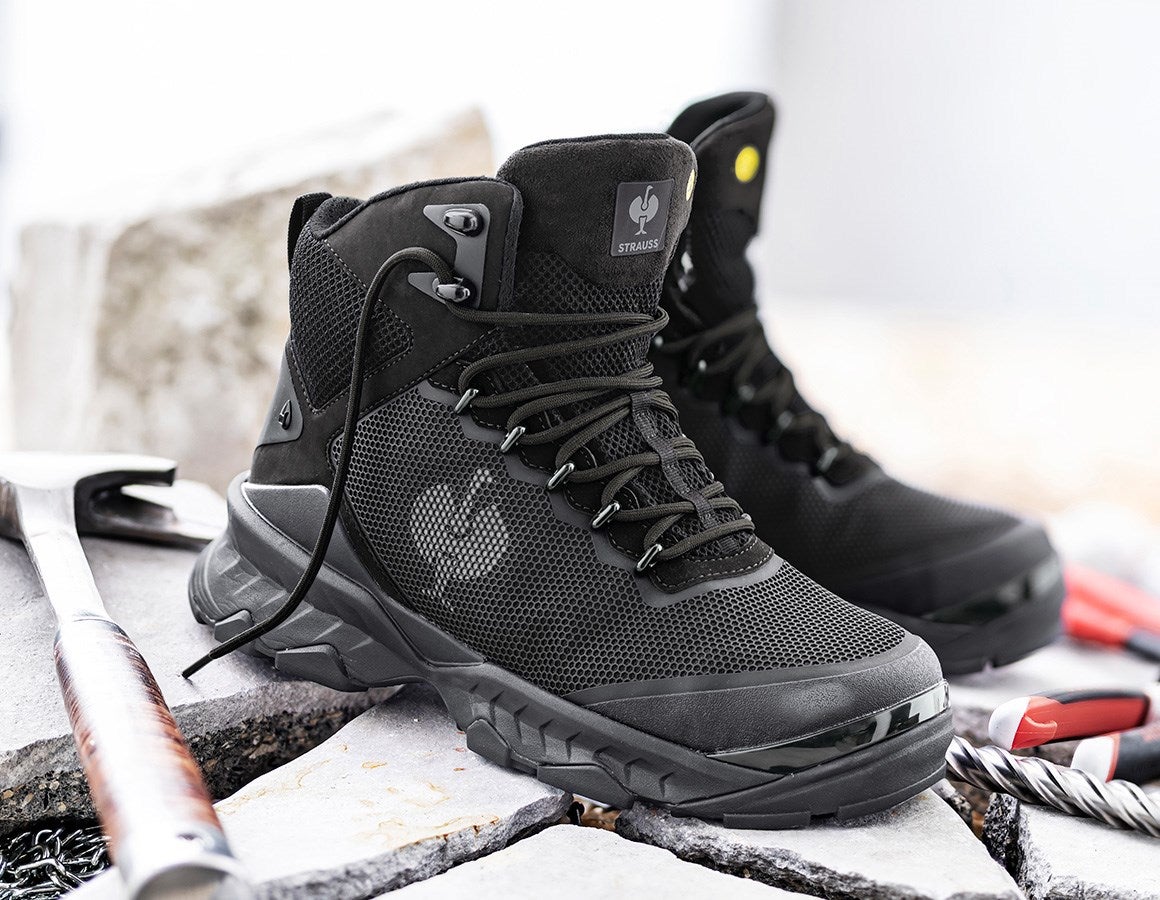 Main action image S7S Safety boots e.s. Bozen mid black