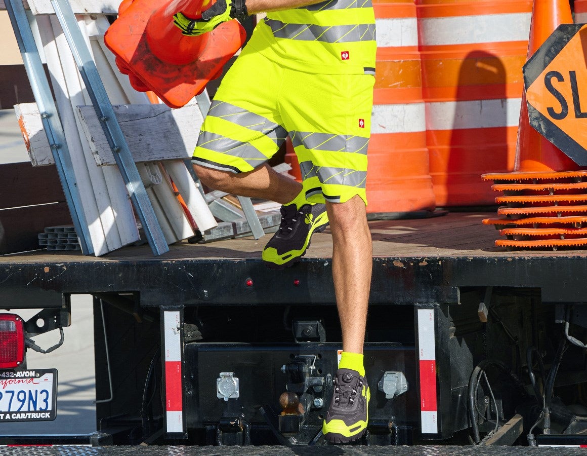 Main action image High-vis functional shorts e.s.ambition high-vis yellow/anthracite