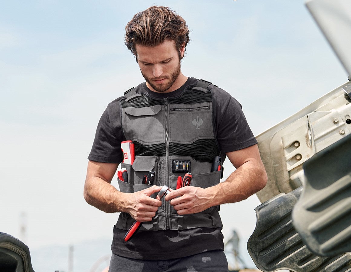 Main action image Tool vest e.s.iconic carbongrey/black