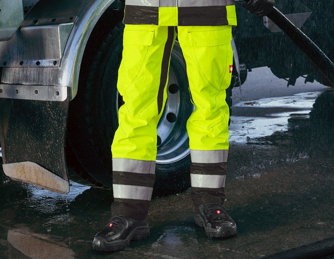 Main action image e.s. Weatherproof trousers multinorm high-vis high-vis yellow/black