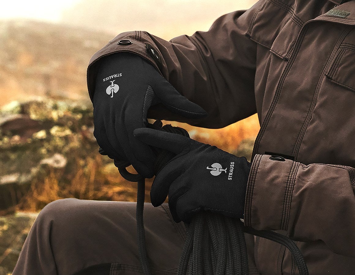 Main action image e.s. Winter gloves Fleece Comfort black